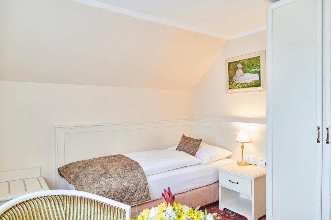 Spa Hotel Centrum Františkovy Lázně Kültér fotó
