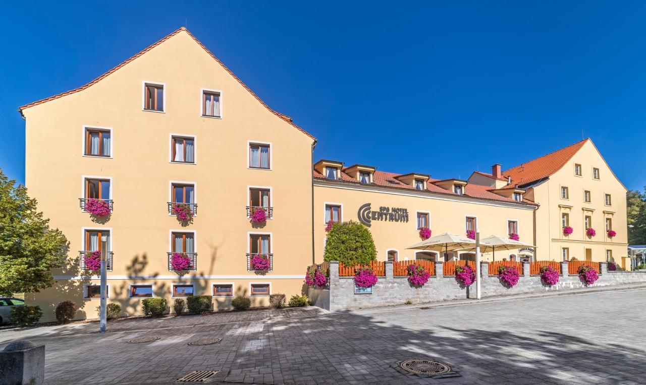 Spa Hotel Centrum Františkovy Lázně Kültér fotó