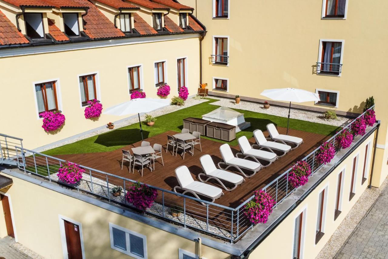 Spa Hotel Centrum Františkovy Lázně Kültér fotó