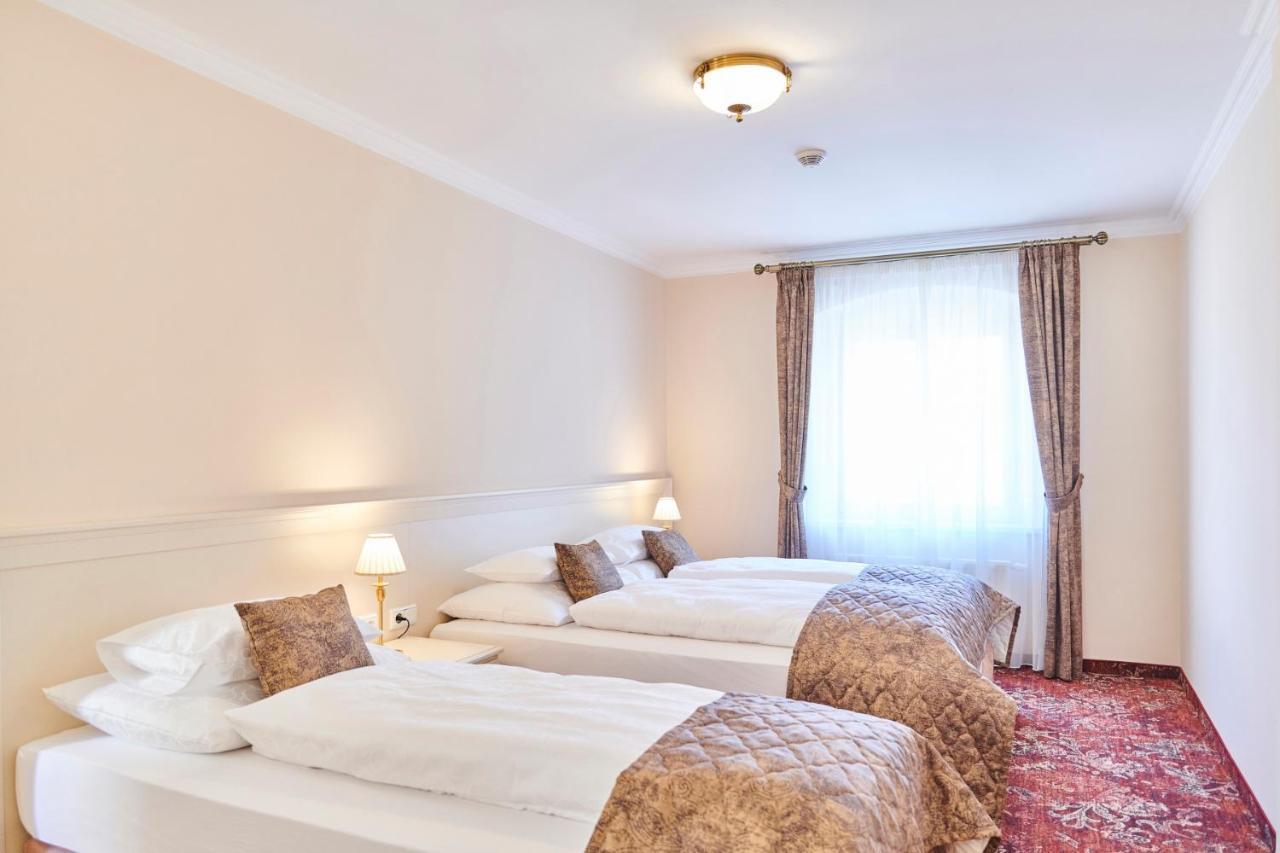 Spa Hotel Centrum Františkovy Lázně Kültér fotó